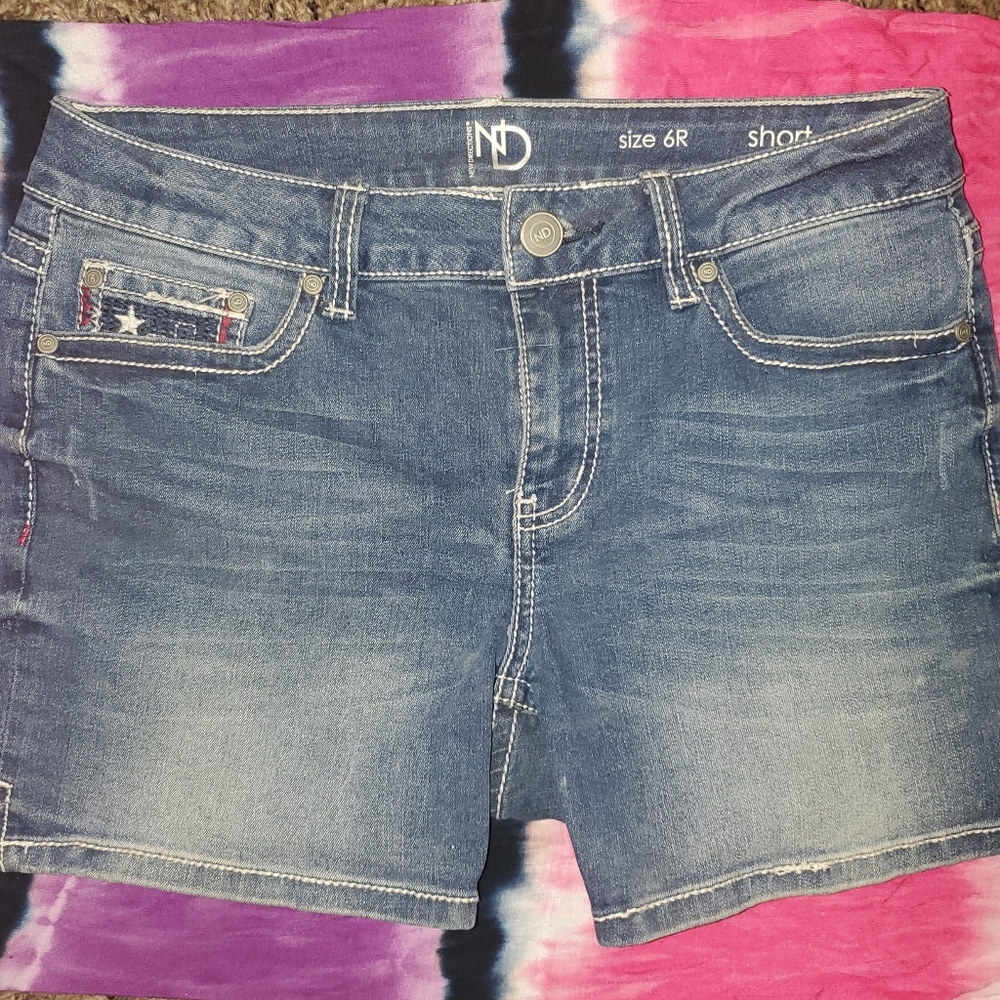 ND Weekend Shorts